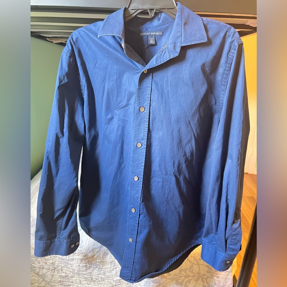 Banana Republic Blue Casual Button Down Shirt